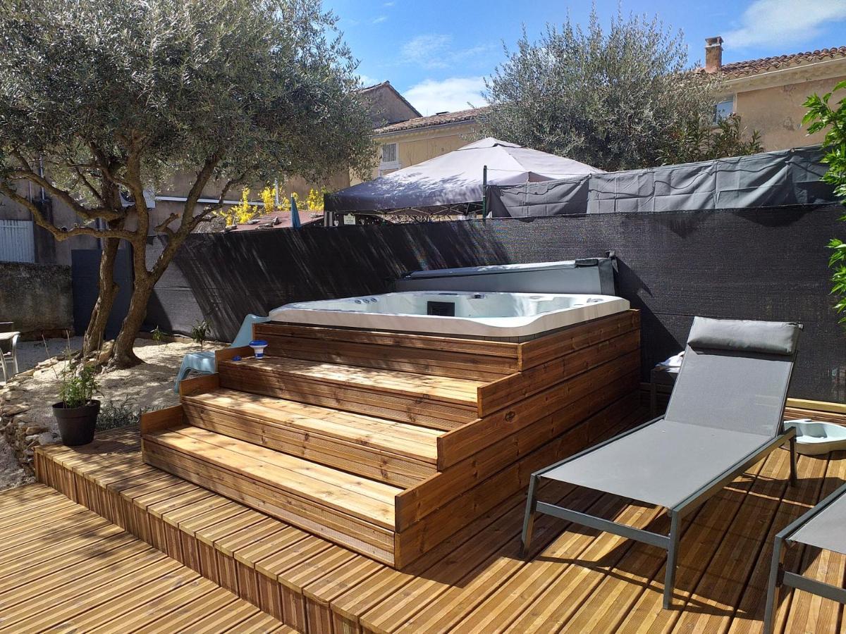 Deux M Bed & Breakfast Villes-sur-Auzon Exterior photo